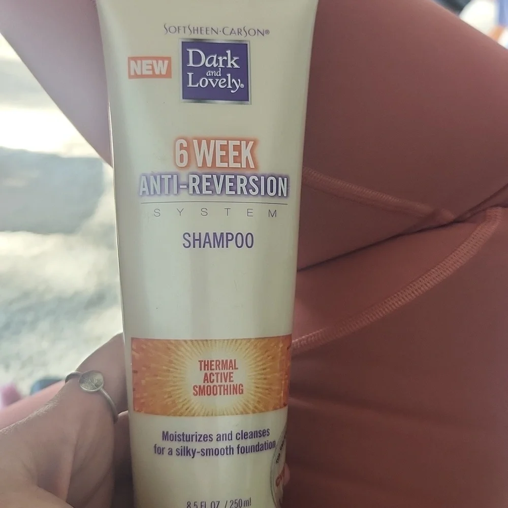 Dark and lovely 6 week Shampoo for Anti-Reversion Hair Care- 2‎ bottles